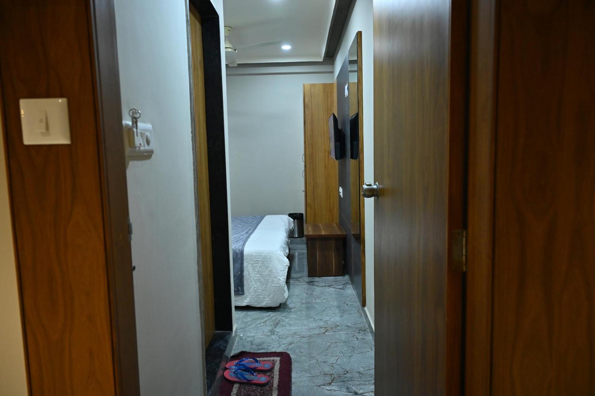 Hotel Sury Villa Ahmadábád Kültér fotó